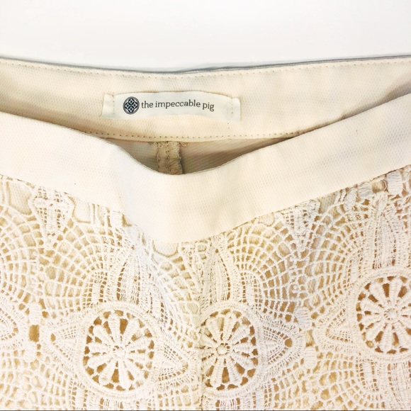 The Impeccable Pig Cream Lace Shorts - Picture 3 of 4